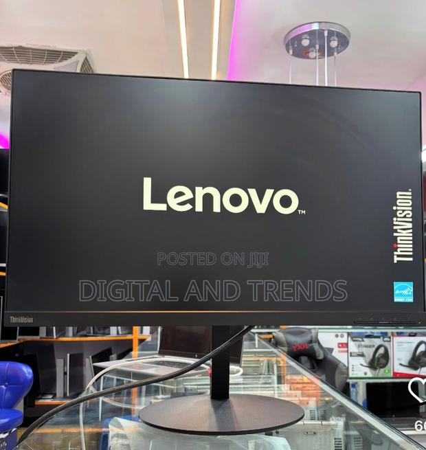 New Lenovo ThinkCentre Neo 50T 8GB Intel Core i5 SSD 512GB