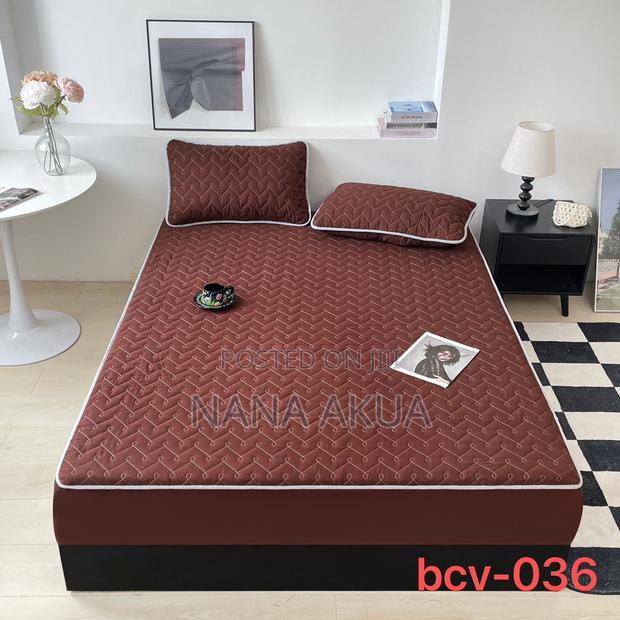 Mattress Pad Cover photo 3