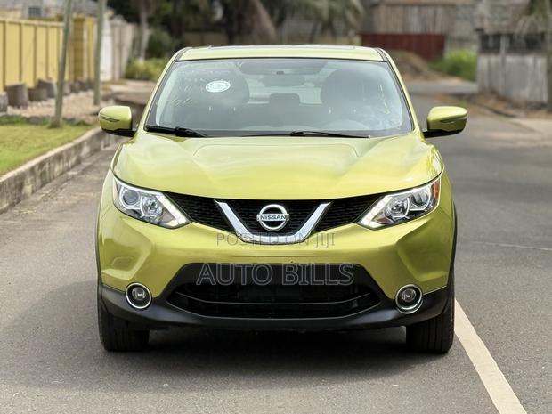 Nissan Qashqai 2018 Green