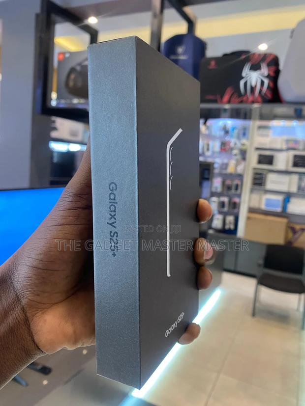 New Samsung Galaxy S25+ 256 GB · Photo 2