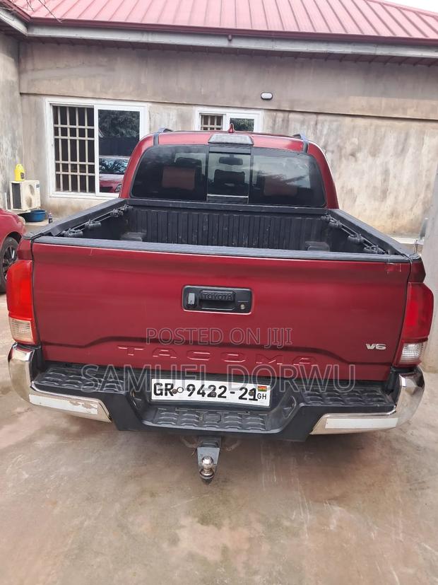 Toyota Tacoma TRD Off Road 2017 Red photo 4