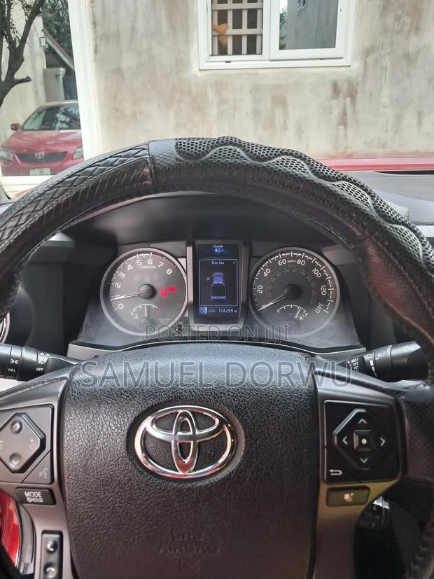 Toyota Tacoma TRD Off Road 2017 Red photo 5