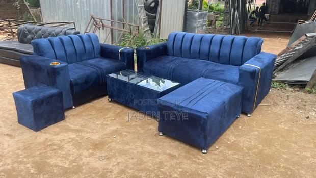 3 in and 2 in One Sofa Set photo 2