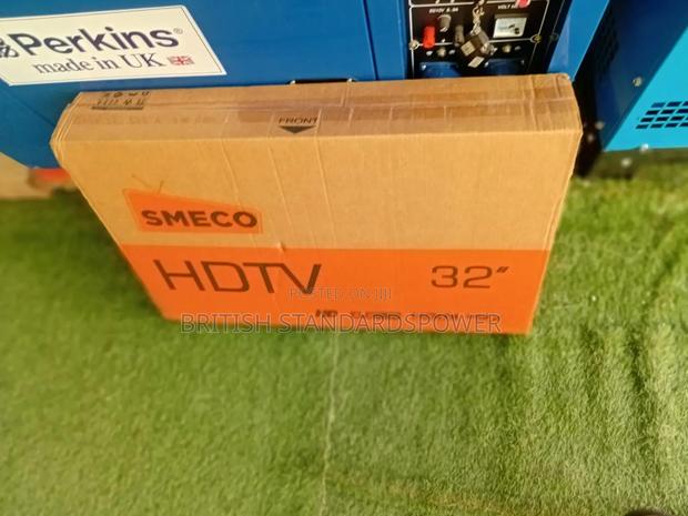 Fast Refresh Rate 32" Digital Tv · Photo 3
