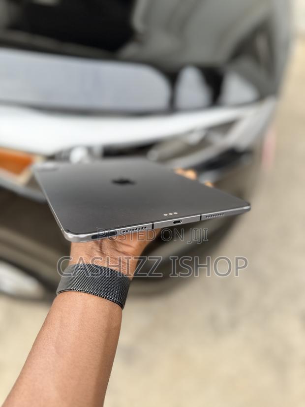 Apple iPad Pro 11 (2021) 128 GB Gray photo 5