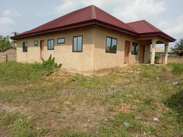 Three Bedroom House at Nsawam photo 3