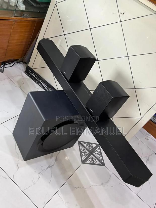 Very Powerful Samsung Soundbar Q990d 14.1.4 Channel · Photo 2