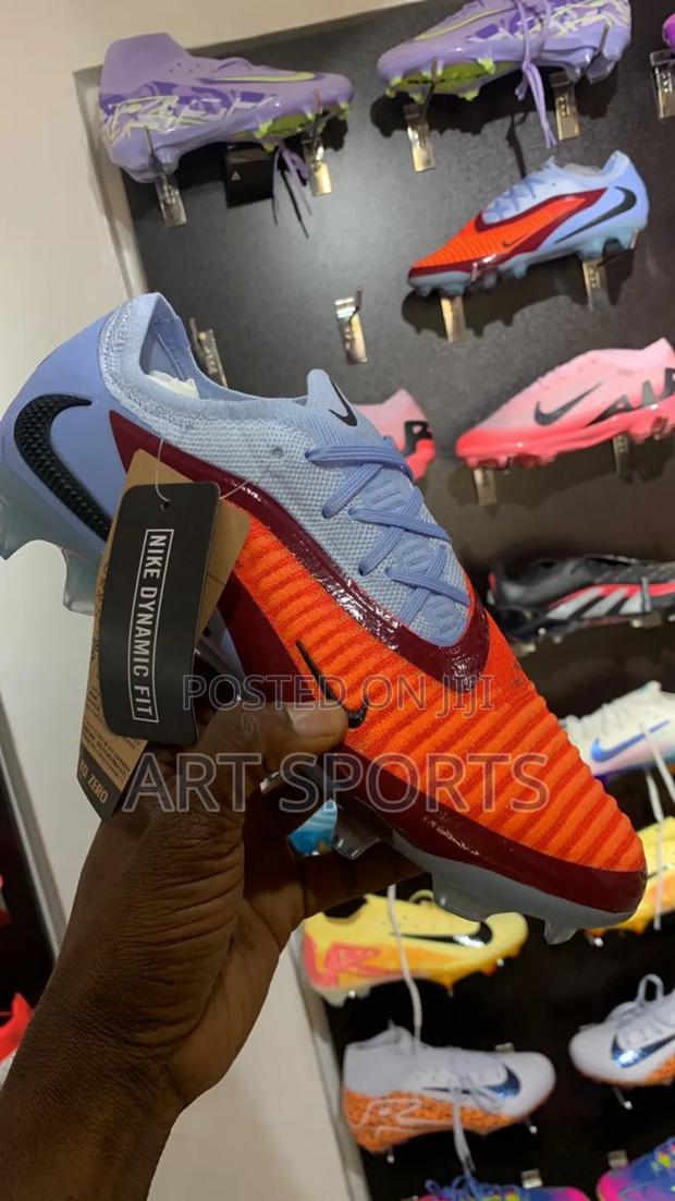 Nike Phantom Boot · Photo 4