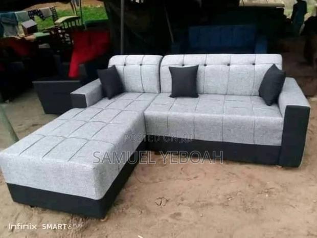 Quality Lshape Chair · Photo 1
