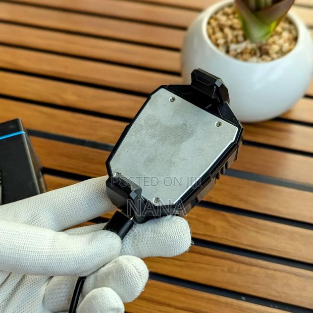 Magnetic Phone Cooler With Plate And Clipper · Photo 4