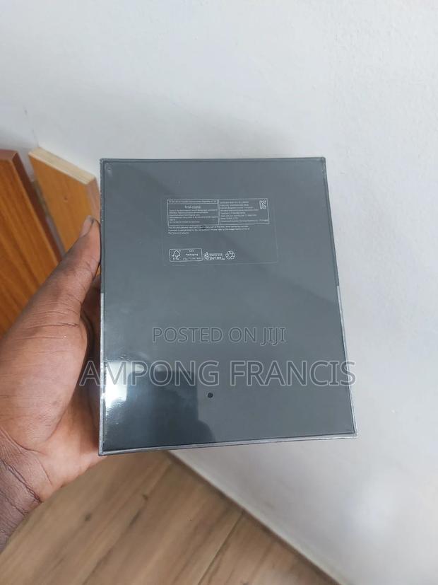 New Samsung Galaxy Z Fold3 5G 256 GB · Photo 2