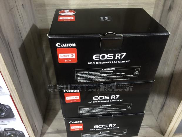 Canon Eos R7 · Photo 1