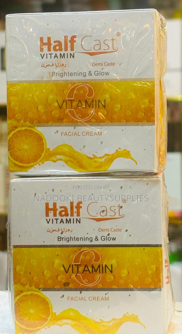 Half Cast Vitamin C Facial Cream · Photo 2