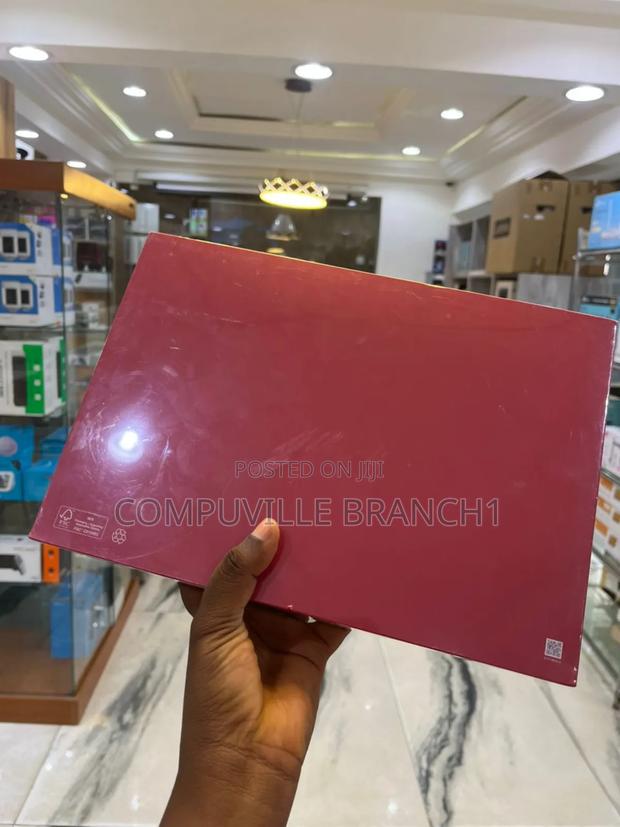 New Huawei Mate X 512 GB Red · Photo 3