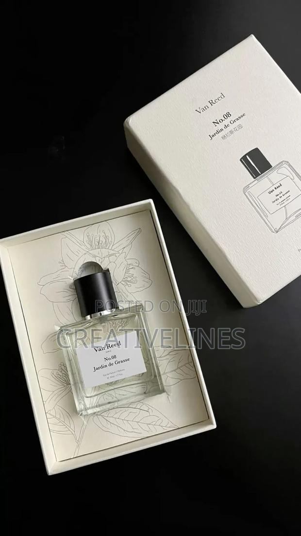 Personalised Customised Perfumes · Photo 3