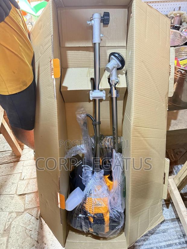 Ingco Gasoline Grass Trimmer And Brush Cutter photo 2