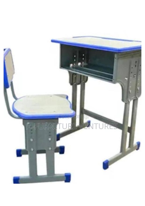Two Bar Student Table and Chair · Photo 2