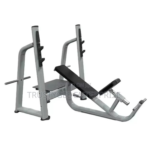 Commercial Incline Bench photo 8