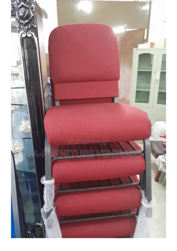 Auditorium Chair · Photo 2