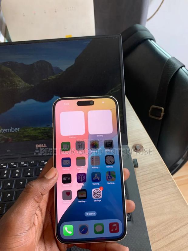 Apple iPhone 15 Plus 256 GB Yellow