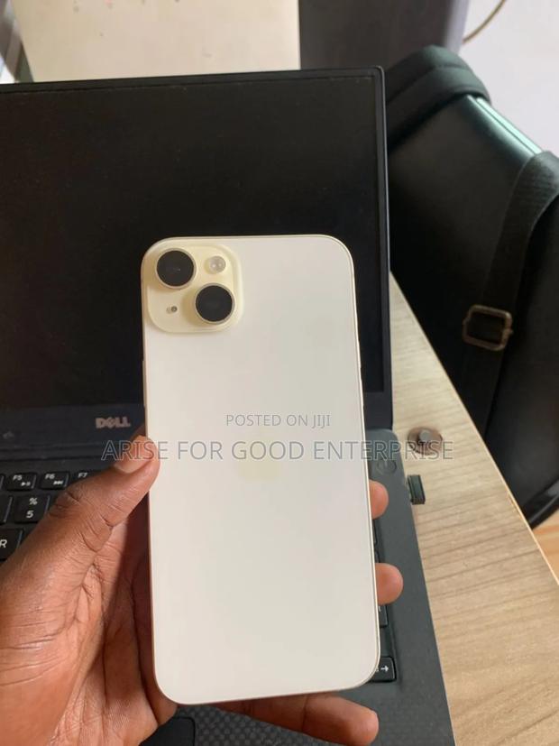 Apple iPhone 15 Plus 256 GB Yellow photo 5