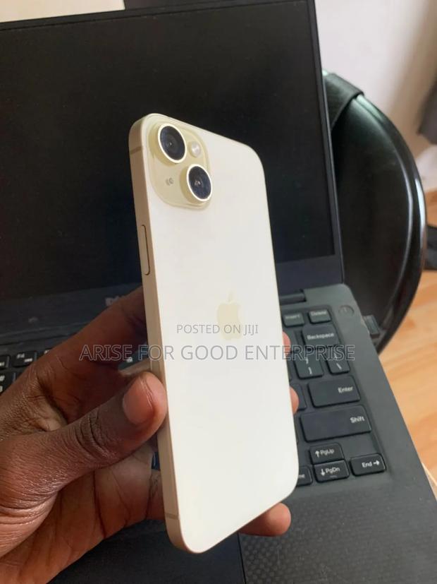 Apple iPhone 15 Plus 256 GB Yellow photo 6