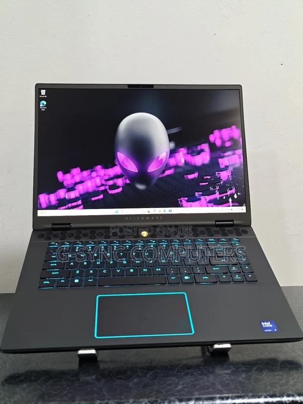 Laptop Dell Alienware M16 R2 16GB Intel Core Ultra 9 SSD 1T