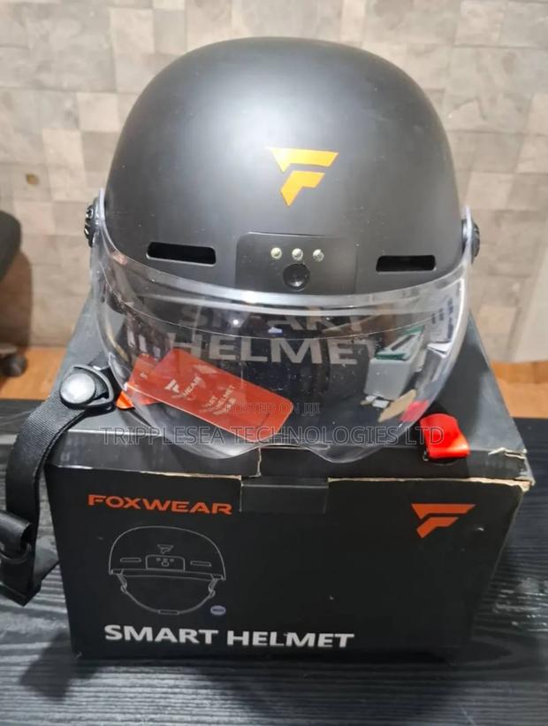 Smart Helmet With Camera - Foxwear · Photo 2