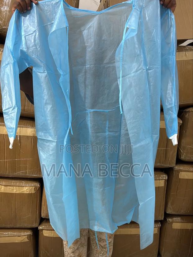 Surgical Gown · Photo 2