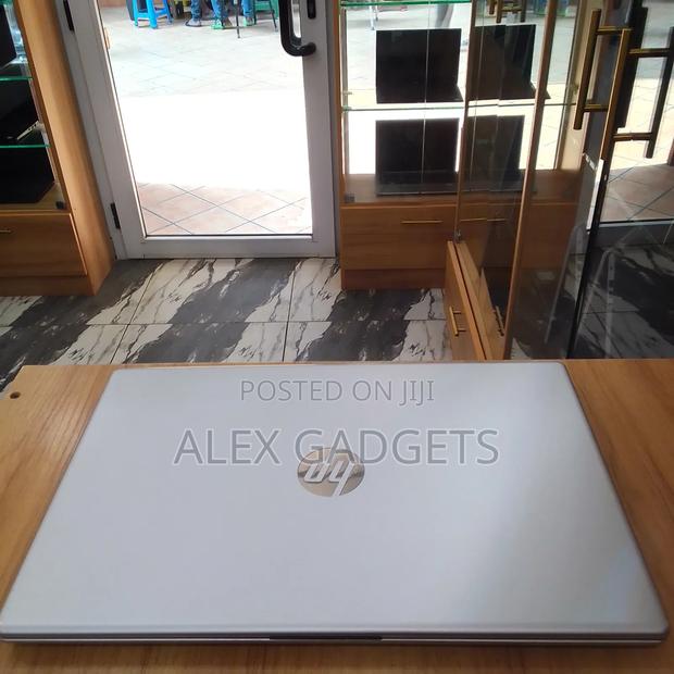 Laptop HP 8GB AMD SSD 256GB photo 2