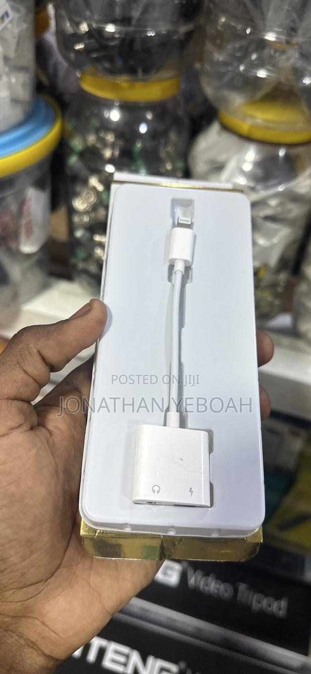 iPhone Audio Adapter Jack photo 3