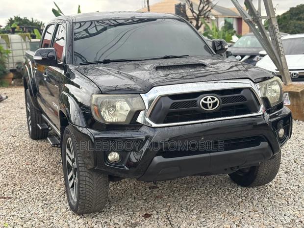 Toyota Tacoma 2013 Black