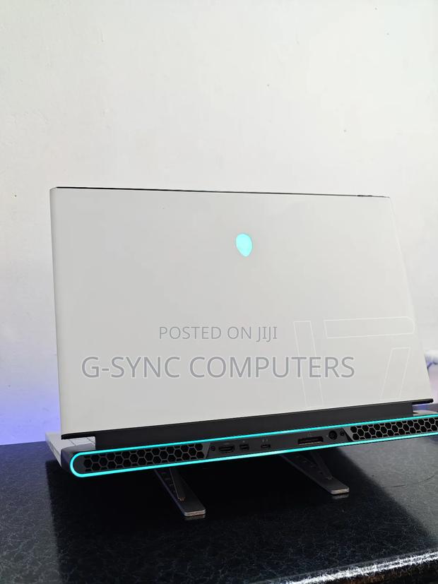 Laptop Dell Alienware M17 R4 16GB Intel Core i7 SSD 1T photo 5
