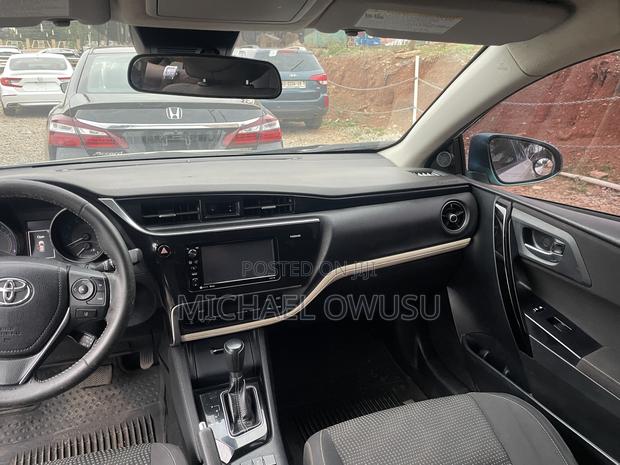 Toyota Corolla 2017 White