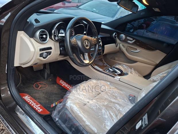 Mercedes-Benz C300 Luxury 4matic Sedan AWD (2.0L 4cyl 7A) 2017 Brown