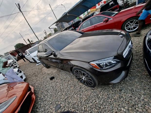 Mercedes-Benz C300 Luxury 4matic Sedan AWD (2.0L 4cyl 7A) 2017 Brown