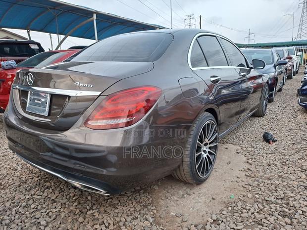 Mercedes-Benz C300 Luxury 4matic Sedan AWD (2.0L 4cyl 7A) 2017 Brown