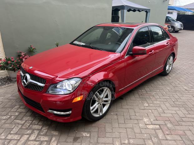 Mercedes-Benz C250 2014 Red