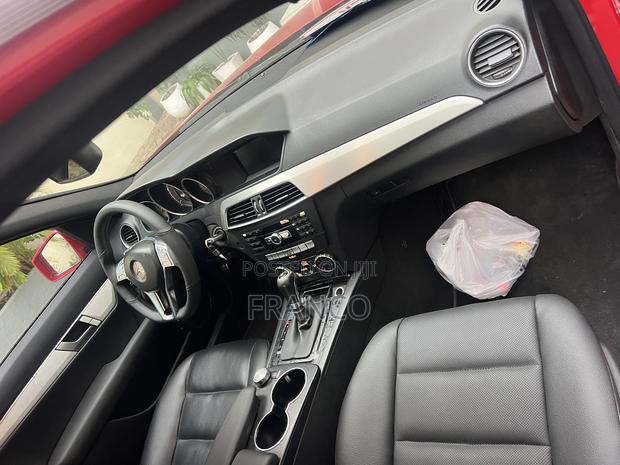 Mercedes-Benz C250 2014 Red