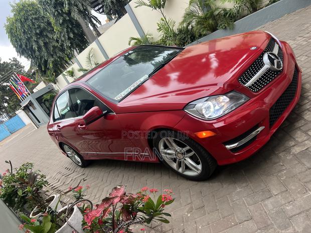 Mercedes-Benz C250 2014 Red