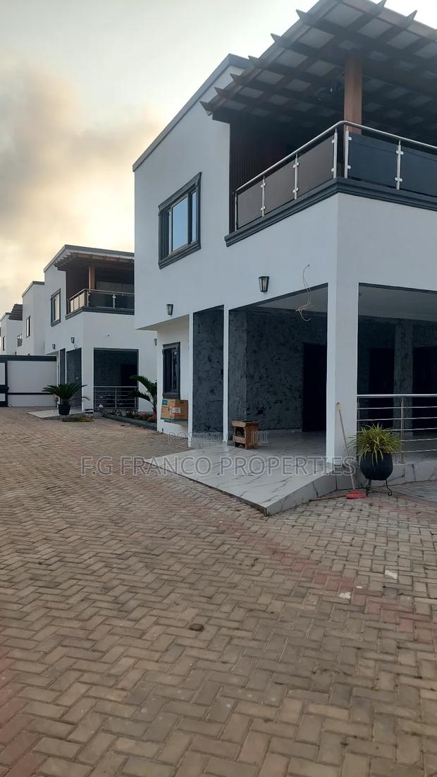 3bdrm Apartment in Kg Franco Properties, Airport Residential Area · Photo 2