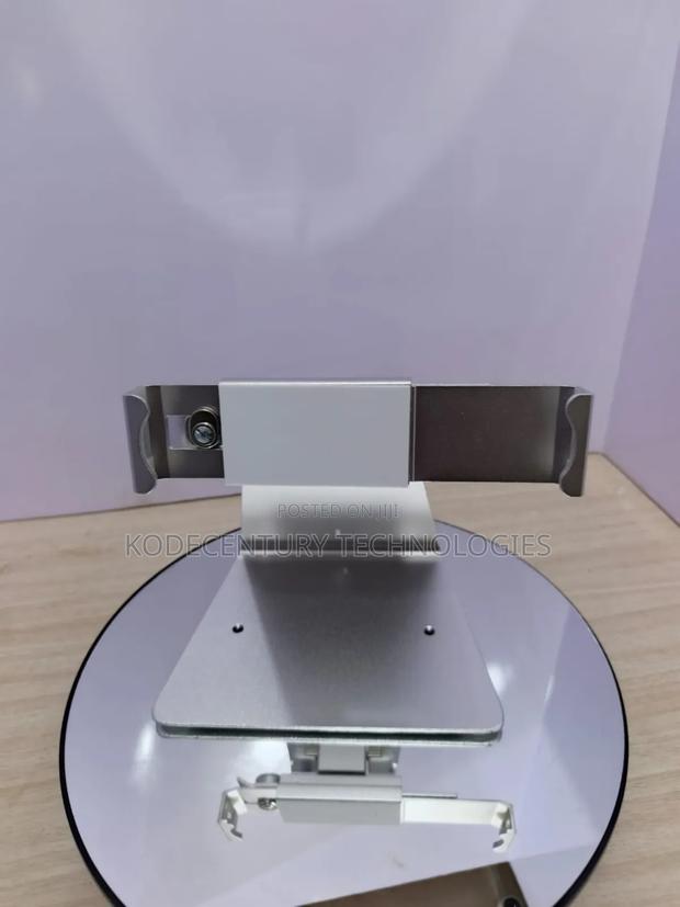 Anti-Theft Tablet Stand · Photo 4