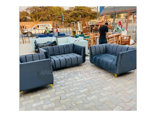 Luxurious and Quality Sofa Chairs Set · Photo 2
