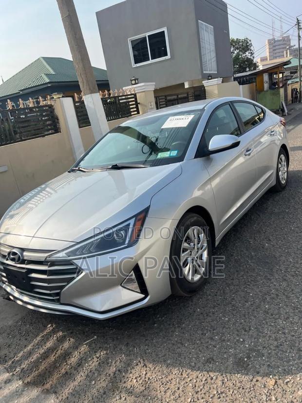 Hyundai Elantra SE 2019 Silver