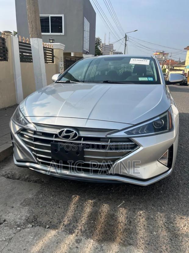 Hyundai Elantra SE 2019 Silver