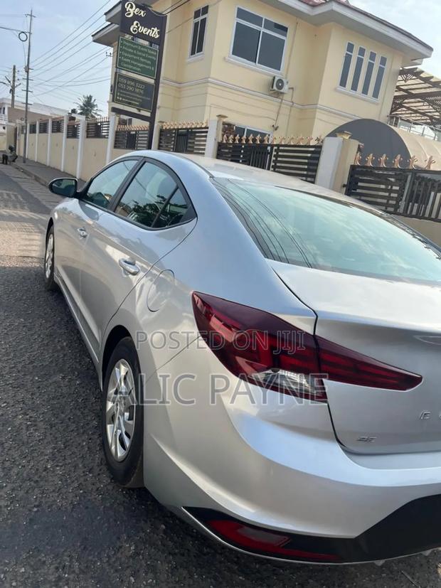Hyundai Elantra SE 2019 Silver