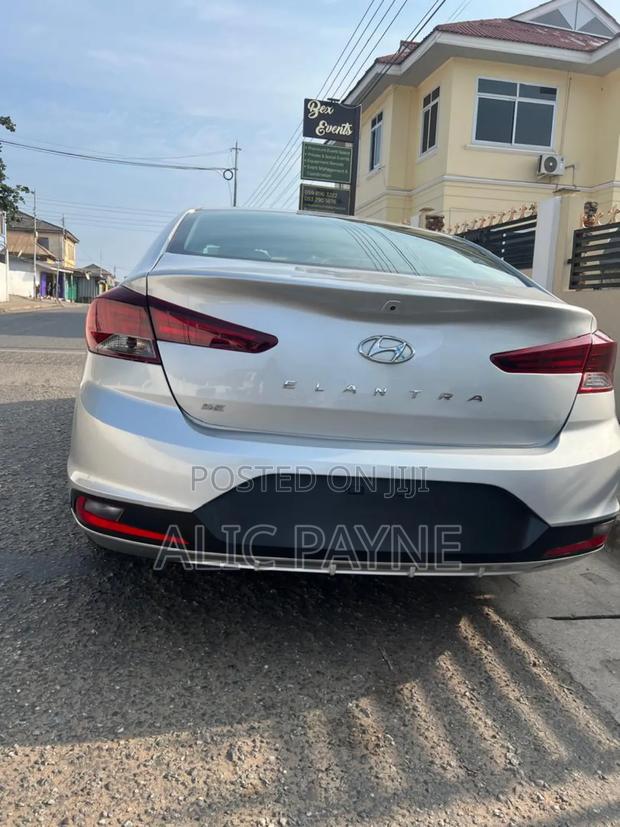 Hyundai Elantra SE 2019 Silver