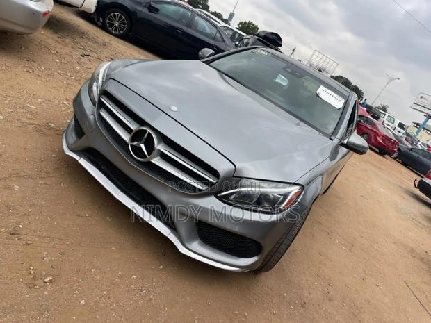 Mercedes-Benz C300 2016 Gray