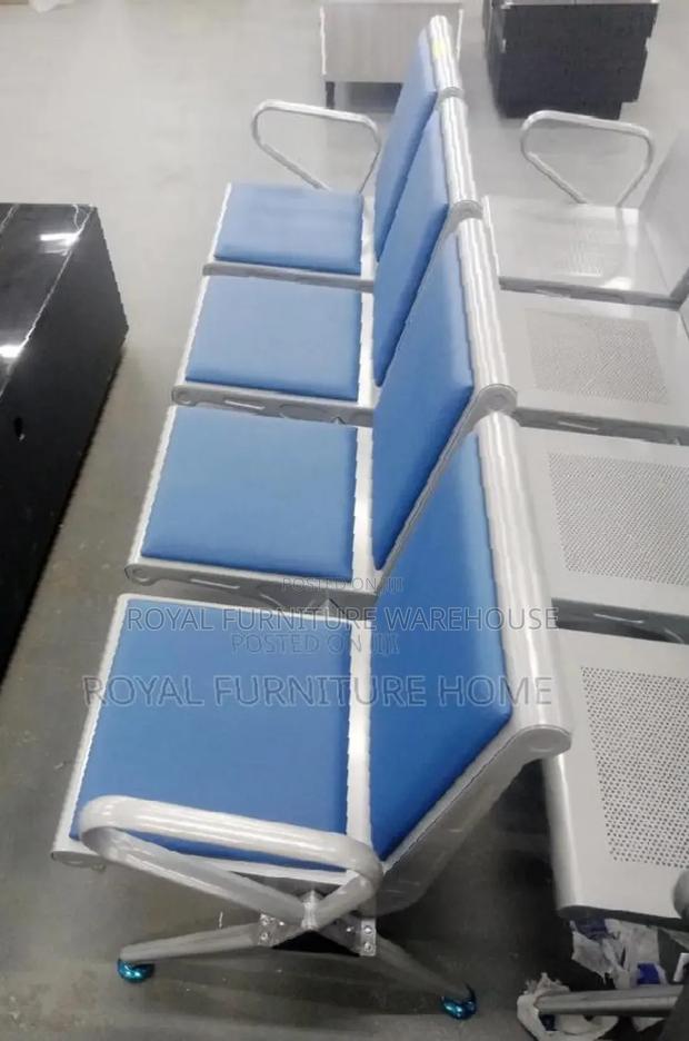 4 Seaters Waiting Chair · Photo 3