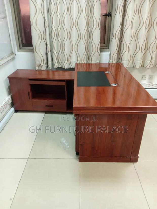 Executive Table For Sale · Photo 3